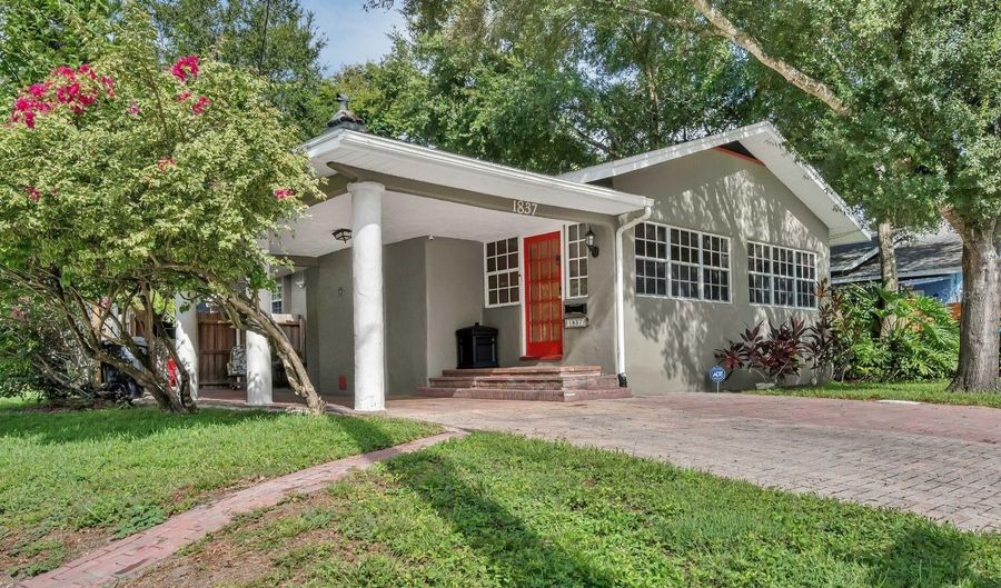 1837 ILLINOIS St, Orlando, FL 32803 - 2 Beds, 2 Bath
