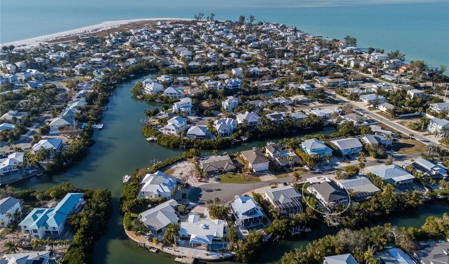 108 PELICAN Dr, Anna Maria, FL 34216 - 4 Beds, 2 Bath
