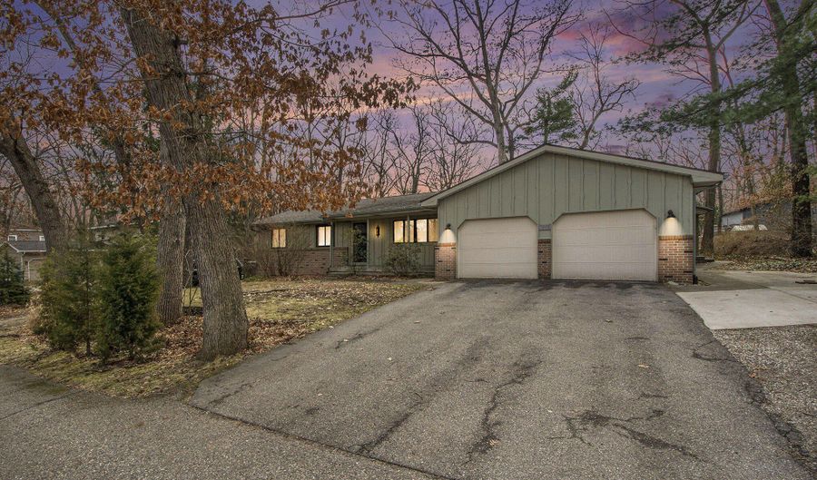7362 30th St SE, Ada, MI 49301 - 5 Beds, 4 Bath
