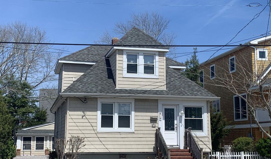 225 Pearl St, Beach Haven, NJ 08008 - 3 Beds, 2 Bath