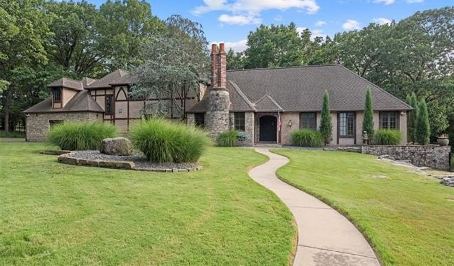 45181 Ridge Road Cir, Afton, OK 74331 - 3 Beds, 4 Bath