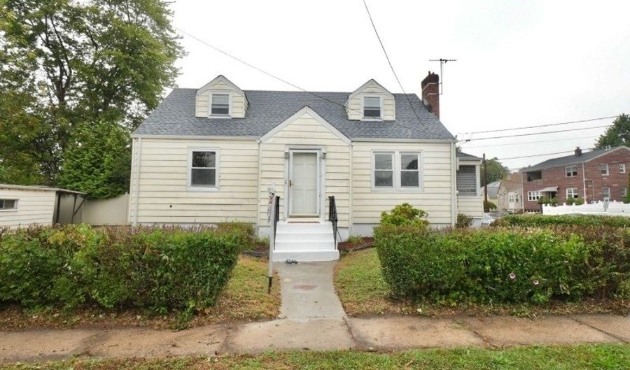 65 Baldwin Pl, Belleville, NJ 07109 - 4 Beds, 2 Bath