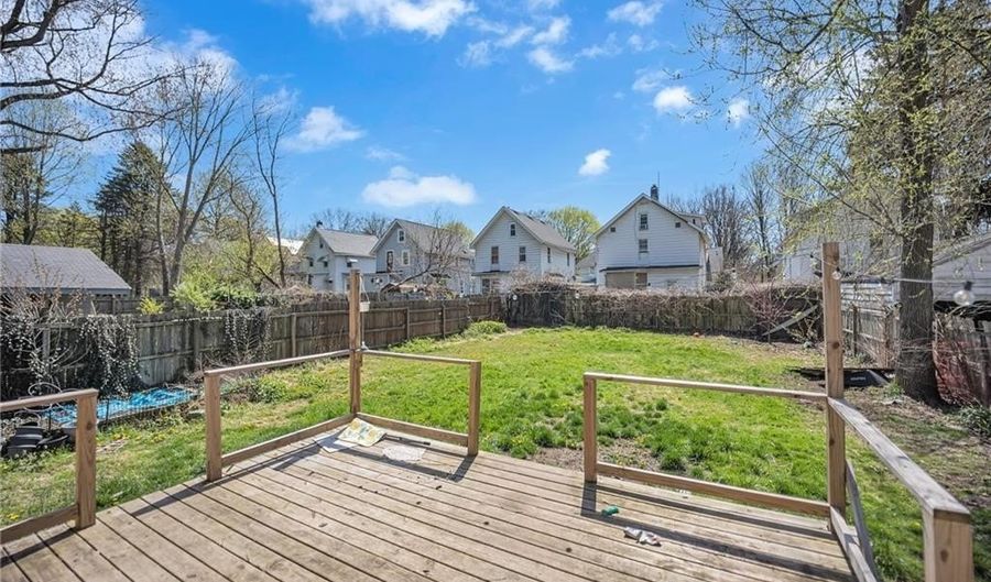 256 E York St, Akron, OH 44310 - 4 Beds, 1 Bath