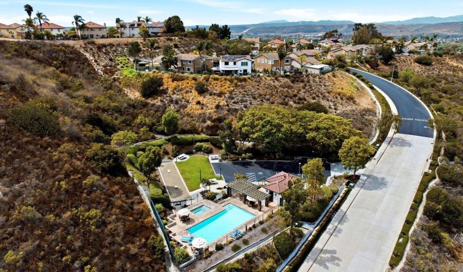150 Ridge View Way, Oceanside, CA 92057 - 4 Beds, 3 Bath