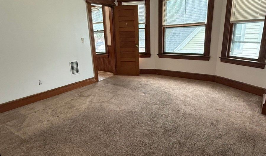 110-112 Pixlee Pl 2, Bridgeport, CT 06610 - 2 Beds, 1 Bath