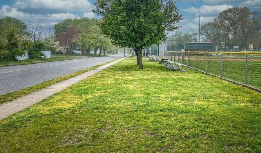 34 Bell St, Bayville, NJ 08721 - 3 Beds, 2 Bath
