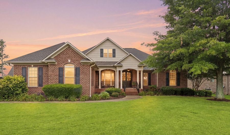 704 Shasta Dr, Albertville, AL 35950 - 5 Beds, 3 Bath