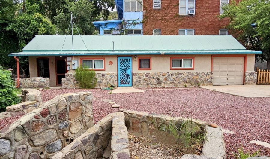 25 SOWLE Ave, Bisbee, AZ 85603 - 2 Beds, 1 Bath