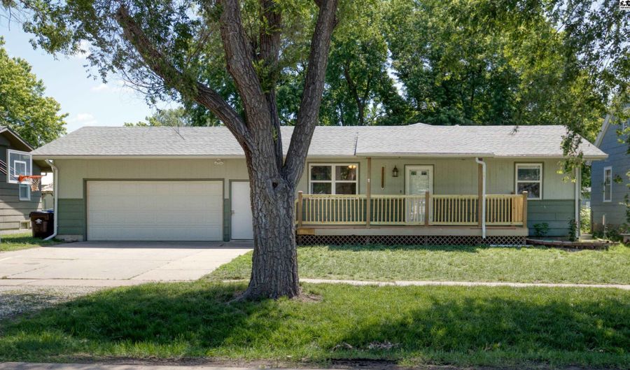 313 S. Empire St, Galva, KS 67443 - 4 Beds, 3 Bath