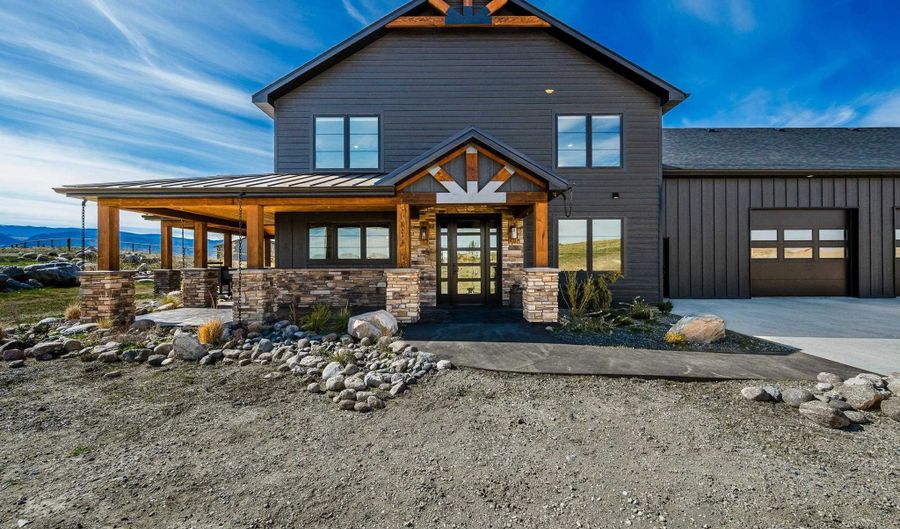 449 French Creek Rd, Buffalo, WY 82834 - 5 Beds, 4 Bath