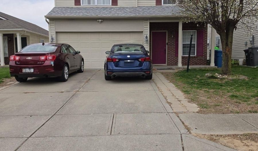 8116 Lake Tree Ln, Indianapolis, IN 46217 - 3 Beds, 3 Bath
