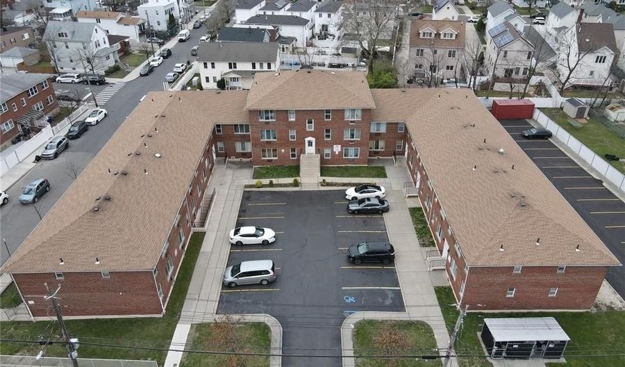 646 Port Richmond Ave, Staten Island, NY 10302 - 43 Beds, 44 Bath