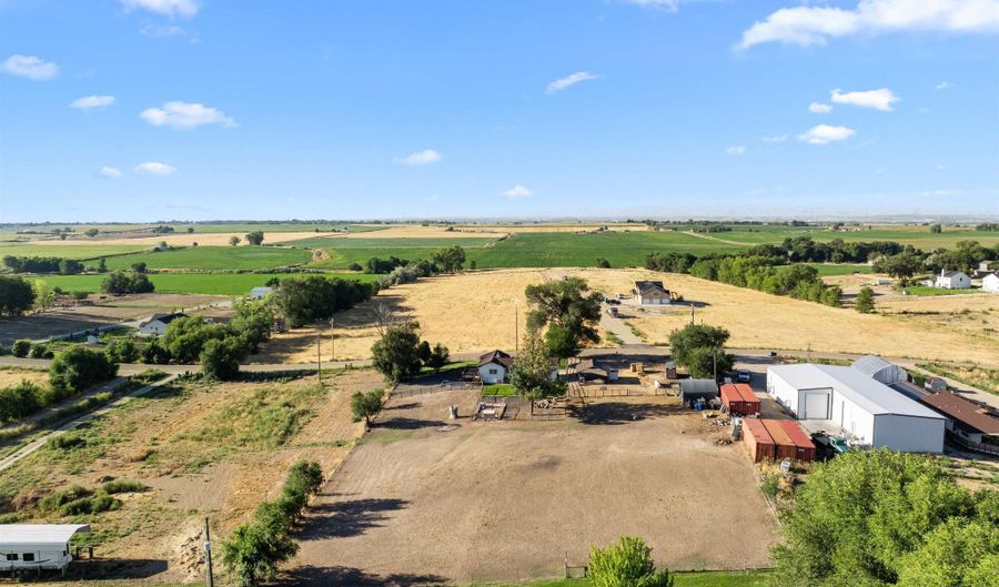 16816 Goodson Rd, Caldwell, ID 83607 - 5 Beds, 2 Bath