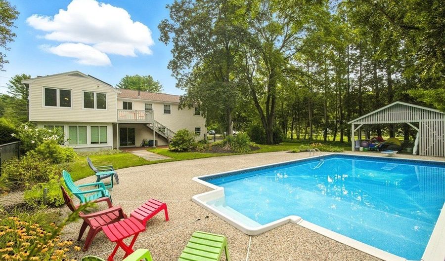 5 Brookside Cir, Acton, MA 01720 - 3 Beds, 3 Bath