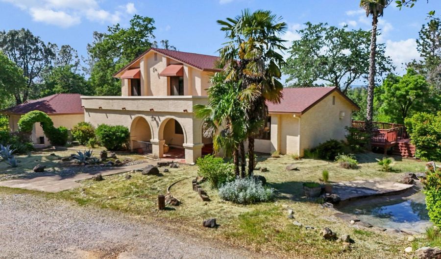 17710 China Gulch Dr, Anderson, CA 96007 - 4 Beds, 3 Bath
