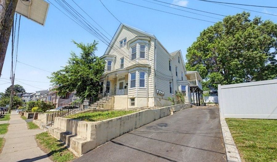 133 Mount Prospect Ave, Belleville, NJ 07109 - 6 Beds, 4 Bath