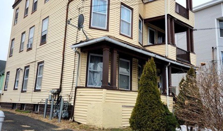 463 Logan St 2, Bridgeport, CT 06607 - 2 Beds, 1 Bath