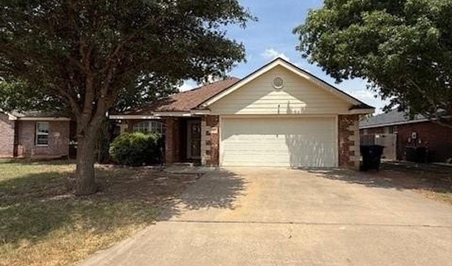 6610 Inverness St, Abilene, TX 79606 - 3 Beds, 2 Bath