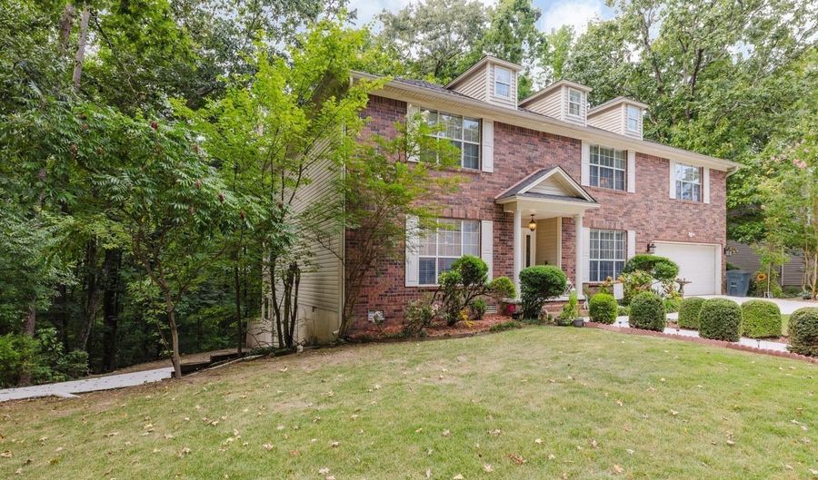 1307 River Oaks, Benton, AR 72019 - 4 Beds, 3 Bath
