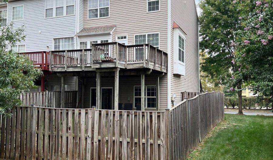 22464 MAISON CARREE Sq, Ashburn, VA 20148 - 3 Beds, 4 Bath