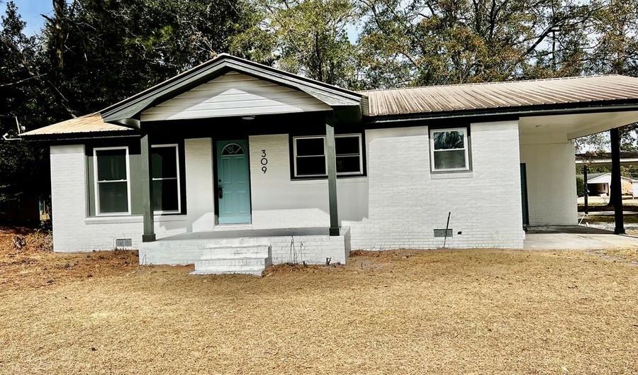 309 E Wayne St, Adel, GA 31632 - 3 Beds, 1 Bath
