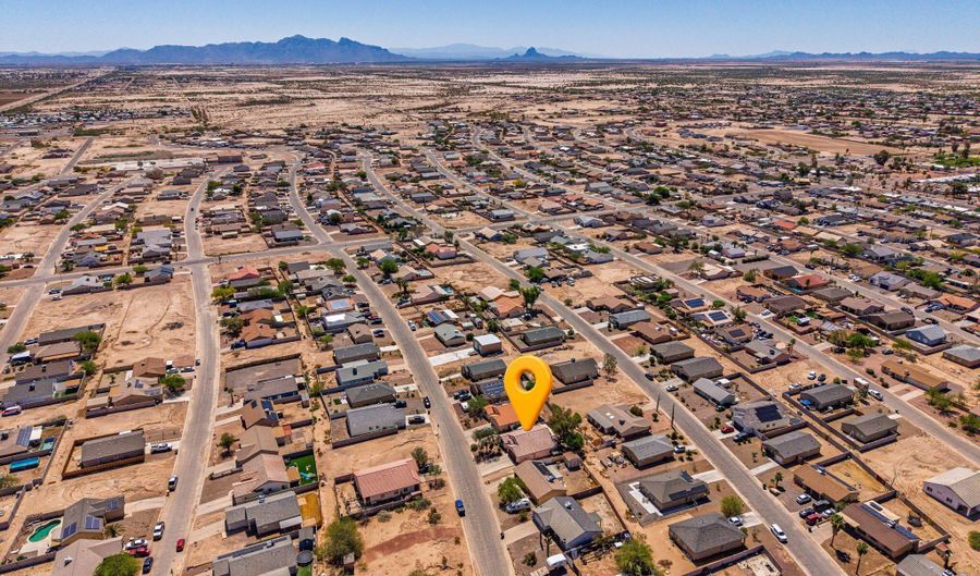 9069 W RAVEN Dr, Arizona City, AZ 85123 - 3 Beds, 2 Bath