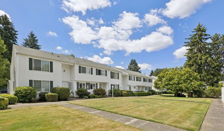 13122 SW 17TH St, Beaverton, OR 97008 - 3 Beds, 3 Bath