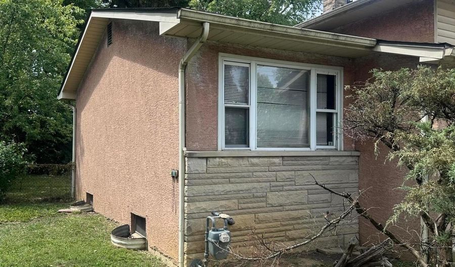 1595 Bostwick Rd, Columbus, OH 43227 - 3 Beds, 2 Bath