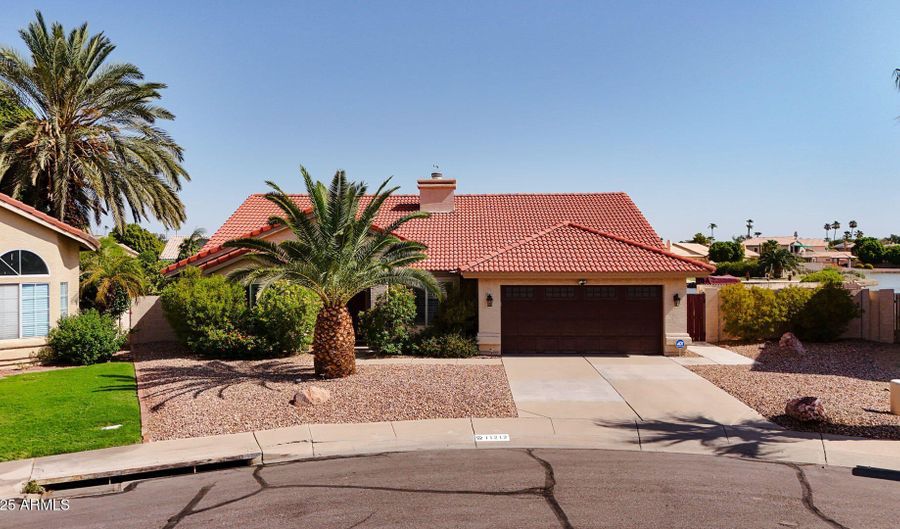 11212 W IVORY Ln, Avondale, AZ 85392 - 4 Beds, 2 Bath