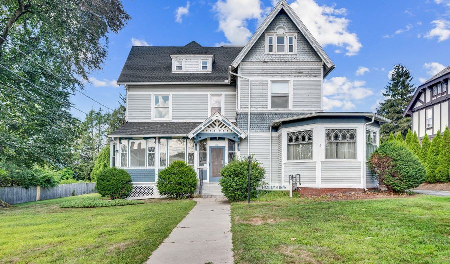 38 Prospect Pl, Bristol, CT 06010 - 12 Beds, 4 Bath