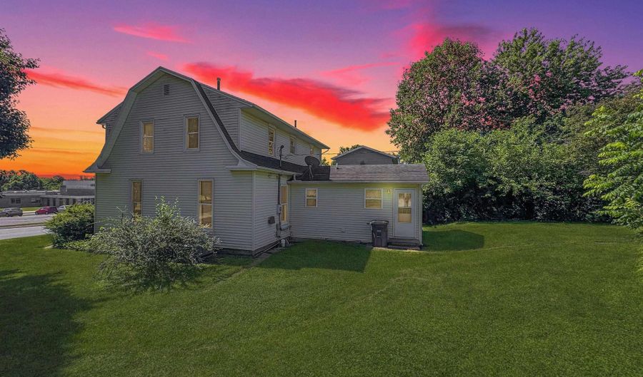 2003 F St, Bedford, IN 47421 - 4 Beds, 2 Bath