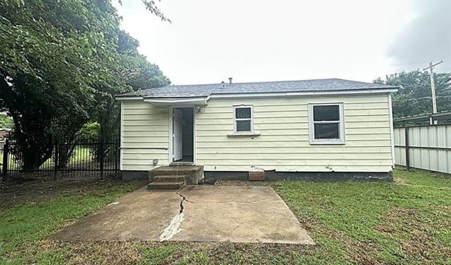 619 M SW, Ardmore, OK 73401 - 2 Beds, 1 Bath