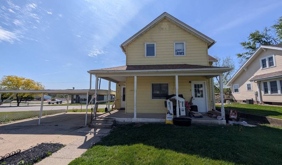 1006 Main St, Anita, IA 50020 - 6 Beds, 3 Bath