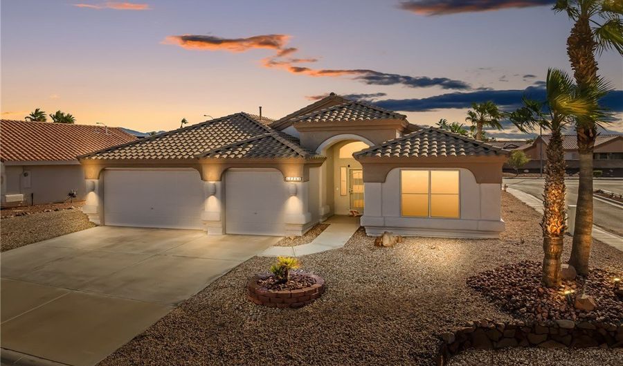 2264 Mountainside Dr, Bullhead City, AZ 86442 - 3 Beds, 2 Bath