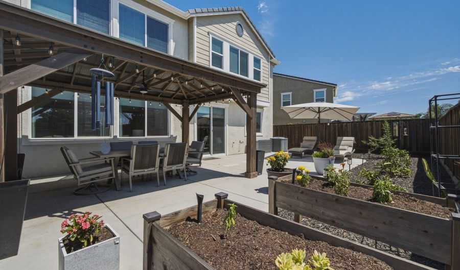 5555 Mountain Ridge Ct, Antioch, CA 94531 - 5 Beds, 3 Bath
