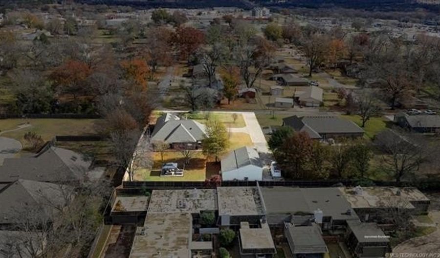 2409 Gary Ave, Bartlesville, OK 74006 - 3 Beds, 2 Bath