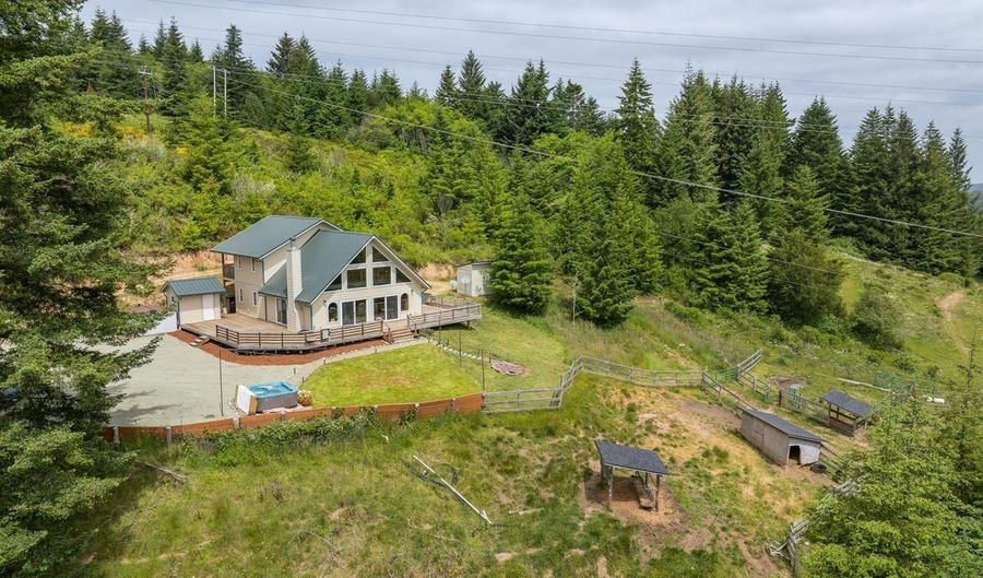 54431 Morrison Rd, Bandon, OR 97411 - 3 Beds, 3 Bath