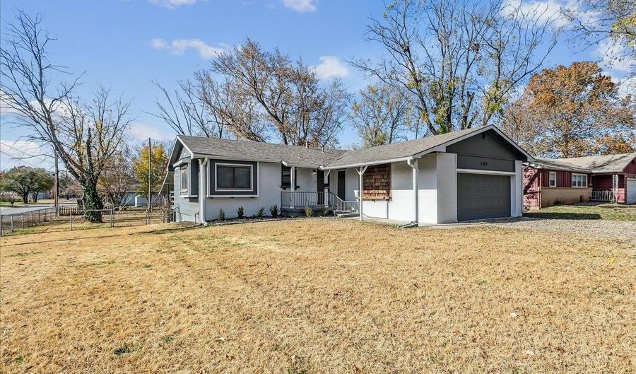 1103 Helen St, Augusta, KS 67010 - 4 Beds, 3 Bath
