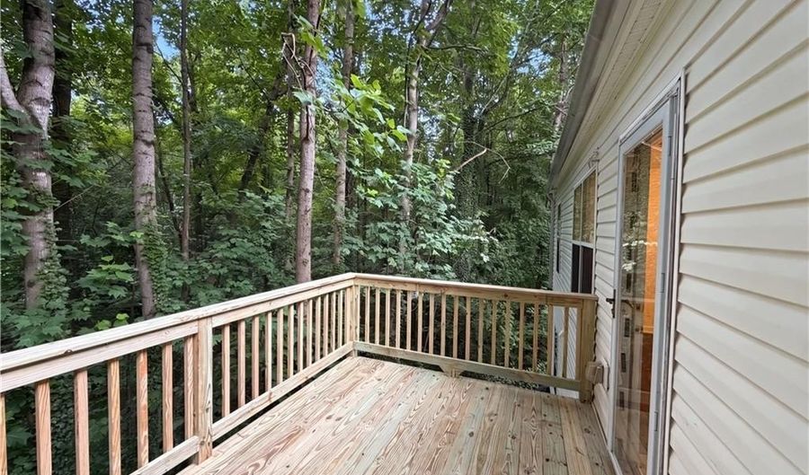 6949 Fairway Trl, Austell, GA 30168 - 3 Beds, 2 Bath