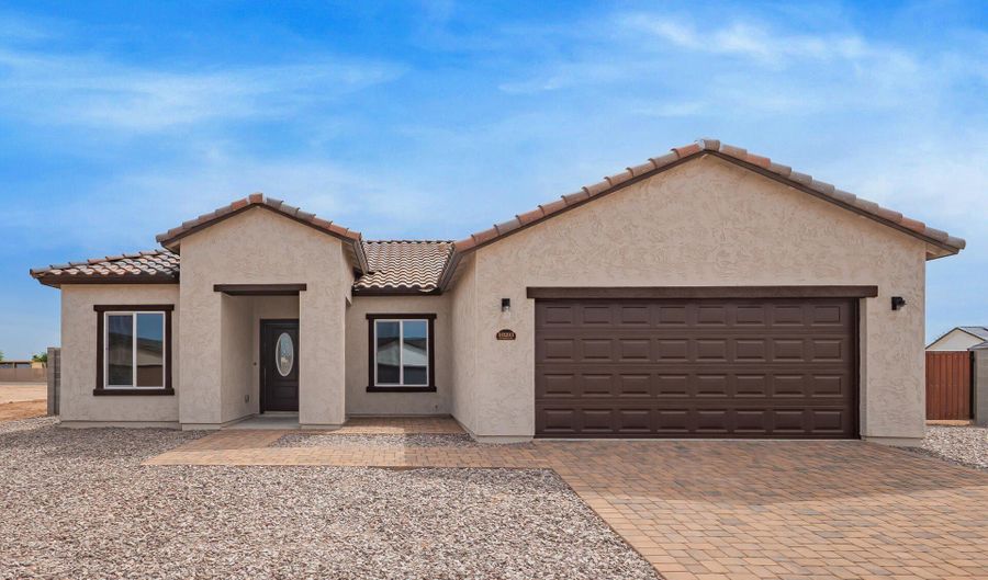 10293 W DEVONSHIRE Dr, Arizona City, AZ 85123 - 3 Beds, 2 Bath