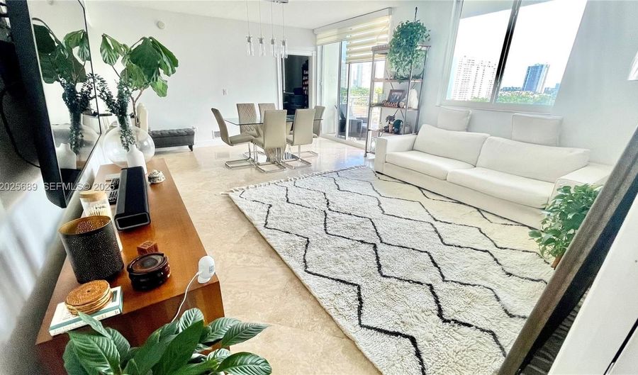18800 NE 29th Ave 818, Aventura, FL 33180 - 3 Beds, 2 Bath