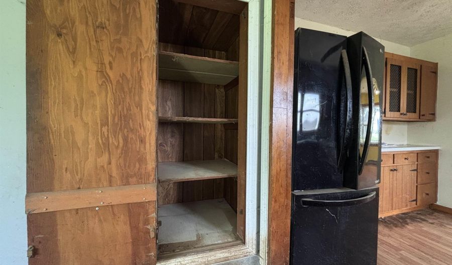 18725 Linden Rd, Argos, IN 46501 - 3 Beds, 2 Bath