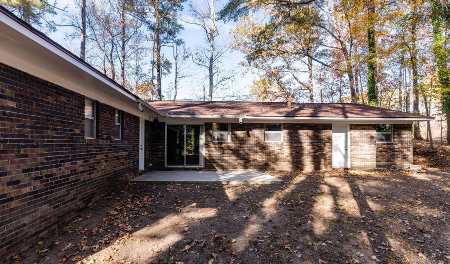 249 Auburn Dr, Alexander City, AL 35010 - 4 Beds, 2 Bath