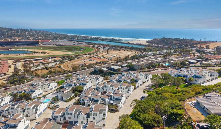 365 Shoemaker Ln, Solana Beach, CA 92075 - 2 Beds, 3 Bath