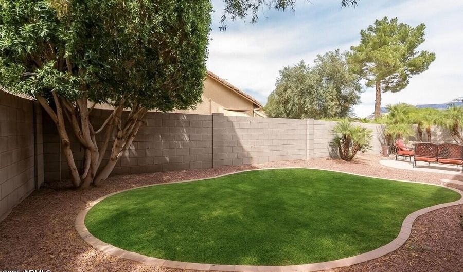 12936 W FLOWER St, Avondale, AZ 85392 - 4 Beds, 2 Bath
