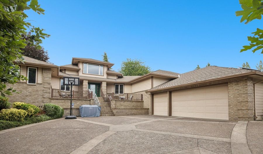 9730 SW 168TH Pl, Beaverton, OR 97007 - 5 Beds, 4 Bath