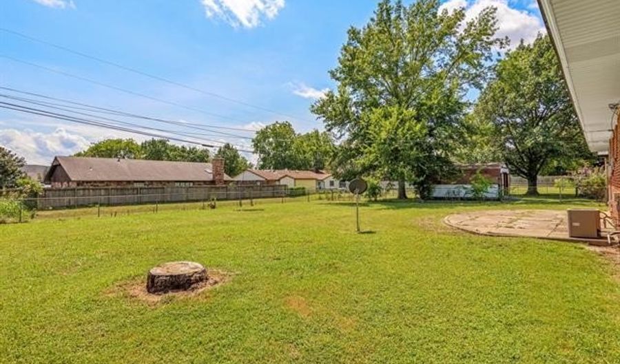 4013 S Wayside Dr, Bartlesville, OK 74006 - 3 Beds, 2 Bath