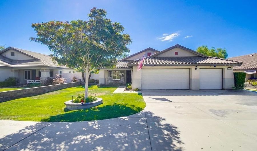 9305 Diane Ave, Spring Valley, CA 91977 - 4 Beds, 2 Bath