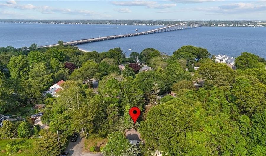 105 North Rd, North Kingstown, RI 02874 - 0 Beds, 0 Bath