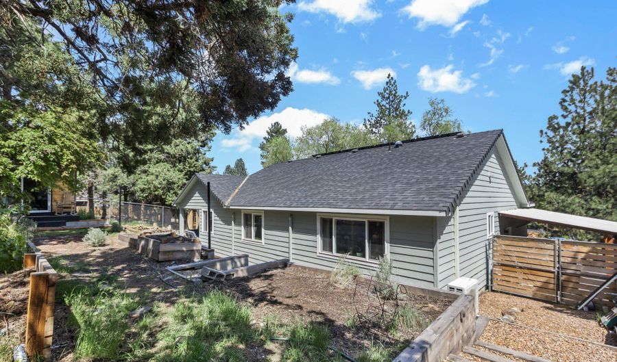 2807 NE Lotno Dr, Bend, OR 97701 - 3 Beds, 2 Bath